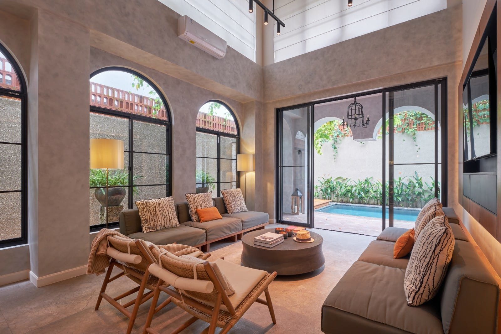 WhatsApp Image 2025-12-13 at 11.51.32 AM (1)